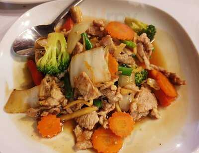 Mon's Thai Rarnaharn