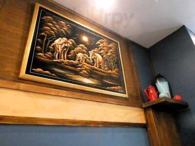 Mon's Thai Rarnaharn