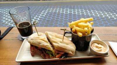 Saccharomyces Beer Cafe