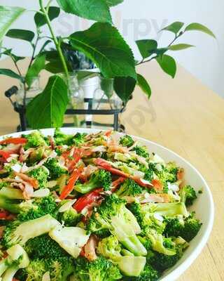 Sublime Cafe Food Store