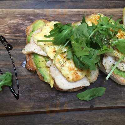 Five Sisters - Art House Cafe