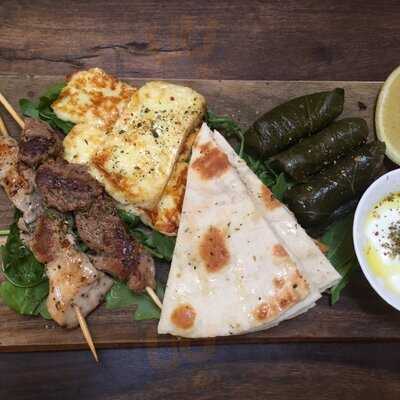 Five Sisters - Art House Cafe