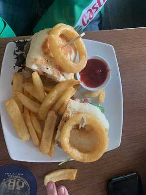 Sawyers Valley Tavern