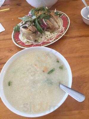 Nha Hang Tan Thanh Traditional Vietnamese Restaurants