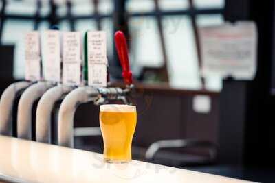 Sparkke At The Whitmore