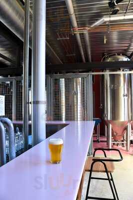 Sparkke At The Whitmore