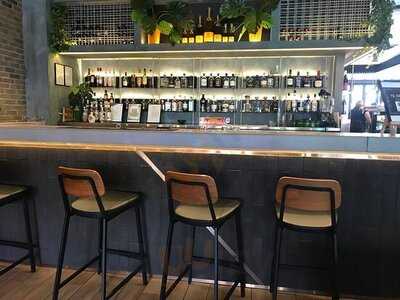 Tumbling Stone Restaurant & Bar