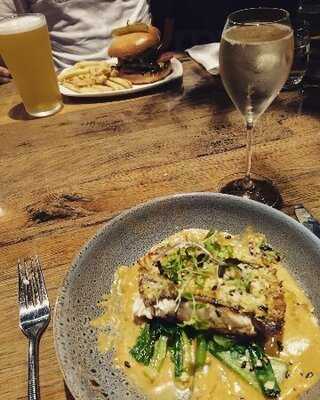 Tumbling Stone Restaurant & Bar