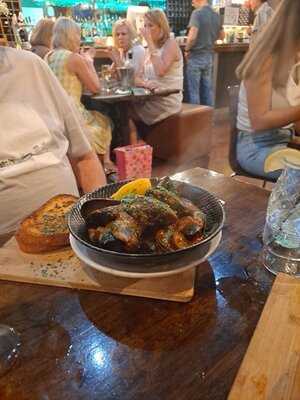 Hangout On 20 Preston