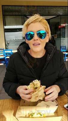 Skara Greek Street Food Semaphore