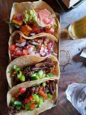 Bloodhound Corner Bar & Kitchen