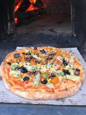 Nunzio's Mobile Pizza