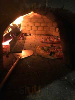 Nunzio's Mobile Pizza