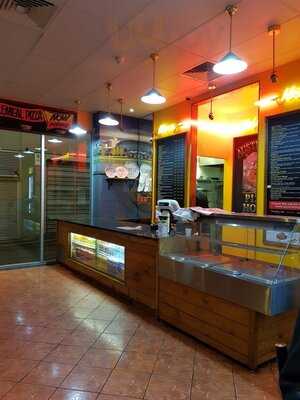 Australia's Pizza House