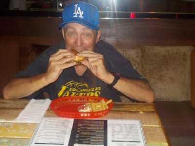 Down Under Bar & Grill