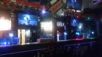 Down Under Bar & Grill