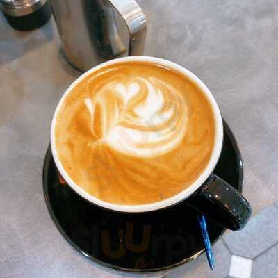 It Is Espresso & Kitchen