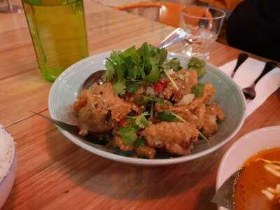 Five Feet Street Eats