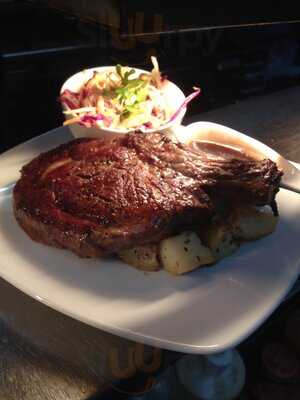 Montagues At Riverside