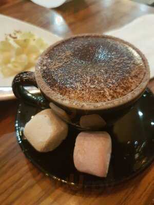 Sweet Treats Dessert Cafe