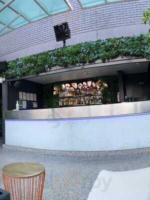 Sixteen Antlers Rooftop Bar