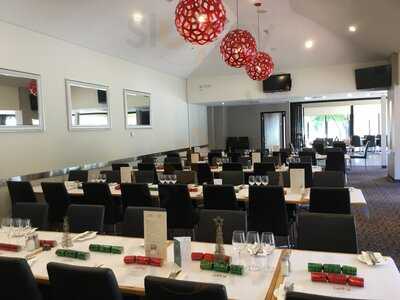 Seven 22 (eagles Bar And Bistro)