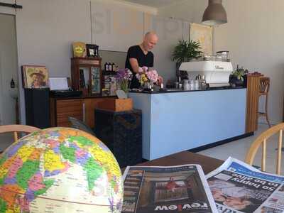 Lampshade Coffee Lounge