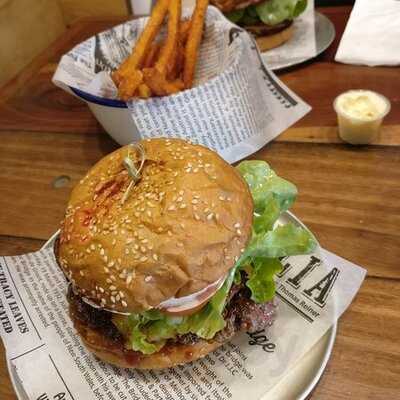 Hello Harry The Burger Joint (portside)