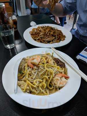 5 Stones Authentic Singapore Kitchen