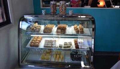 Willow Tree Cafe On Latrobe