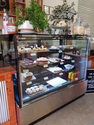 Urban Lights Woodoven Pizzeria