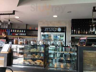 Zesto Cafe