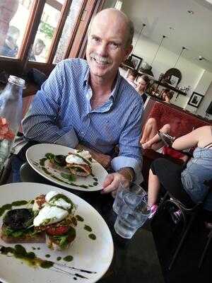 Ave Cucina And Coffee Bar