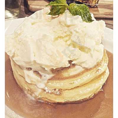 Helena Cafe & Restaurant