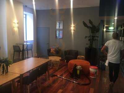 Carnegies Bar & Restaurant