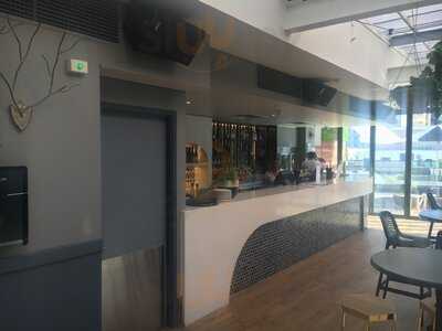 Carnegies Bar & Restaurant