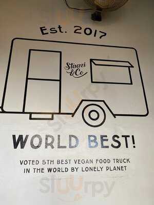 Staazi & Co - The Greek Vegan Project