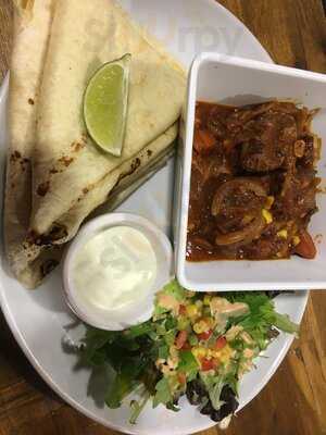 El Aguila Mexican Restaurant & Bar