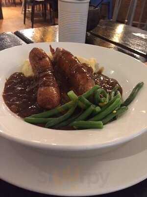 Three Little Pigs Tavern