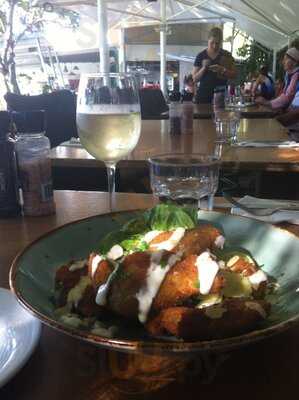 Saint Lucy Caffe E Cucina