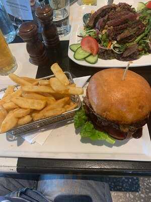 The Junction At Annerley