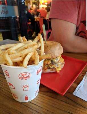 Miss Kay's Mitchelton