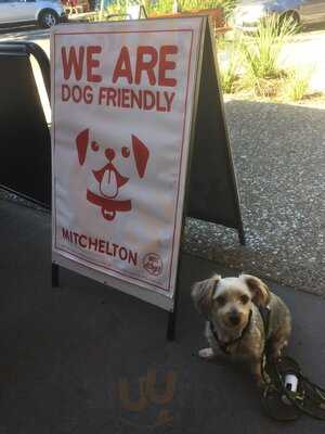 Miss Kay's Mitchelton