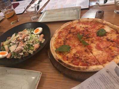 Pig 'n' Whistle West End