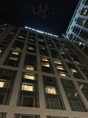Stamford Plaza