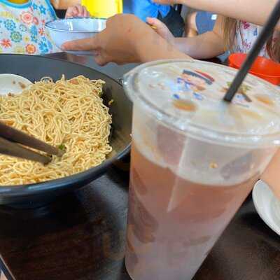 Two Hand Noodle Soup