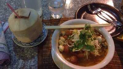 Thai Rose Cafe And Bar