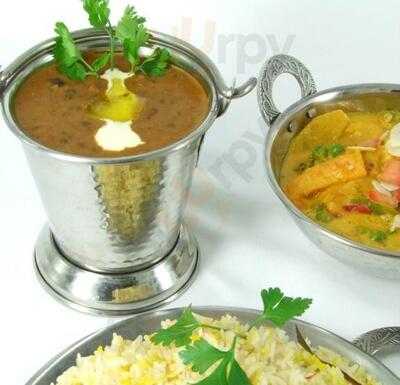 Taj Mahal Authentic Indian Cuisine