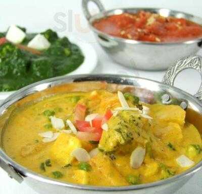 Taj Mahal Authentic Indian Cuisine