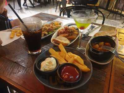 Hitching Post Bar And Grill